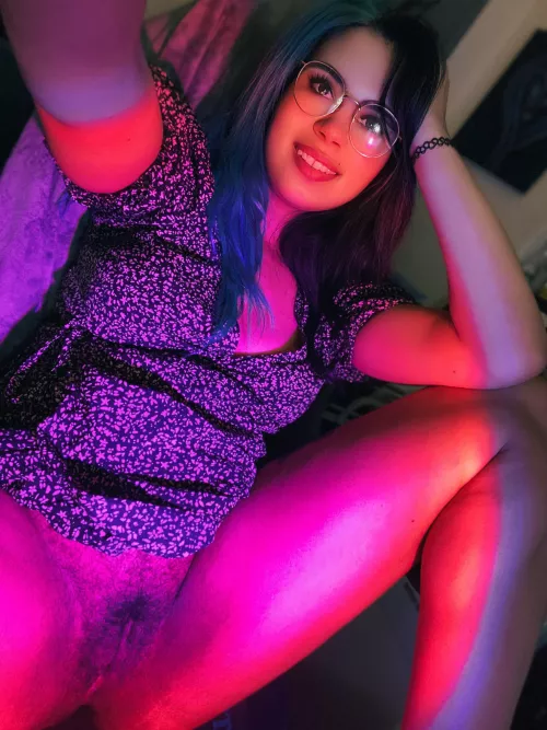 Happiest when my pussy is on show