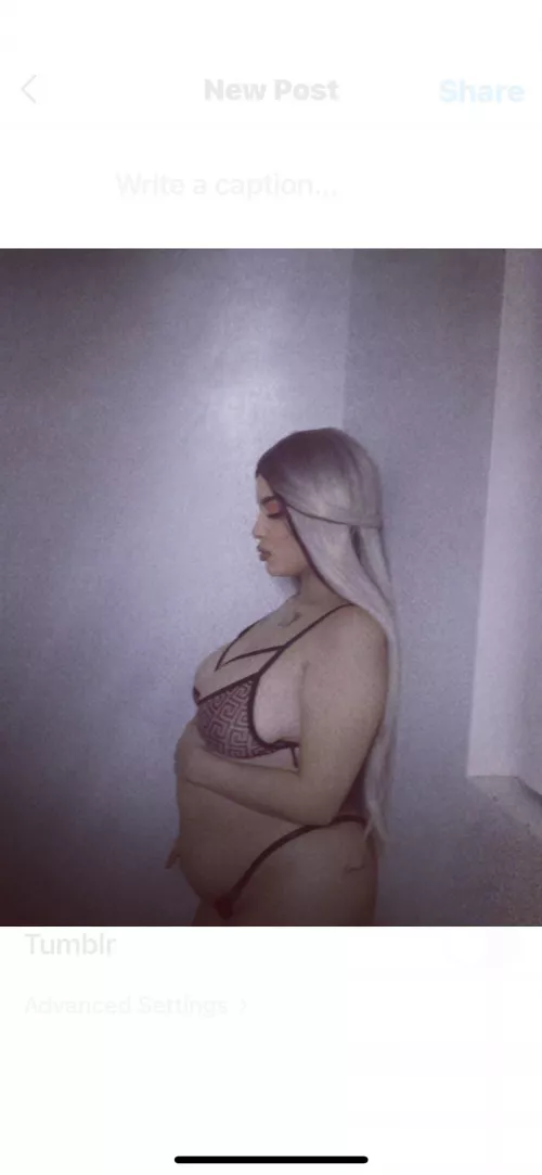 Happy birthday to me 🎊 if anyone wants to send me some money for today to get a lil breakfast my cash app $lamaschigona18