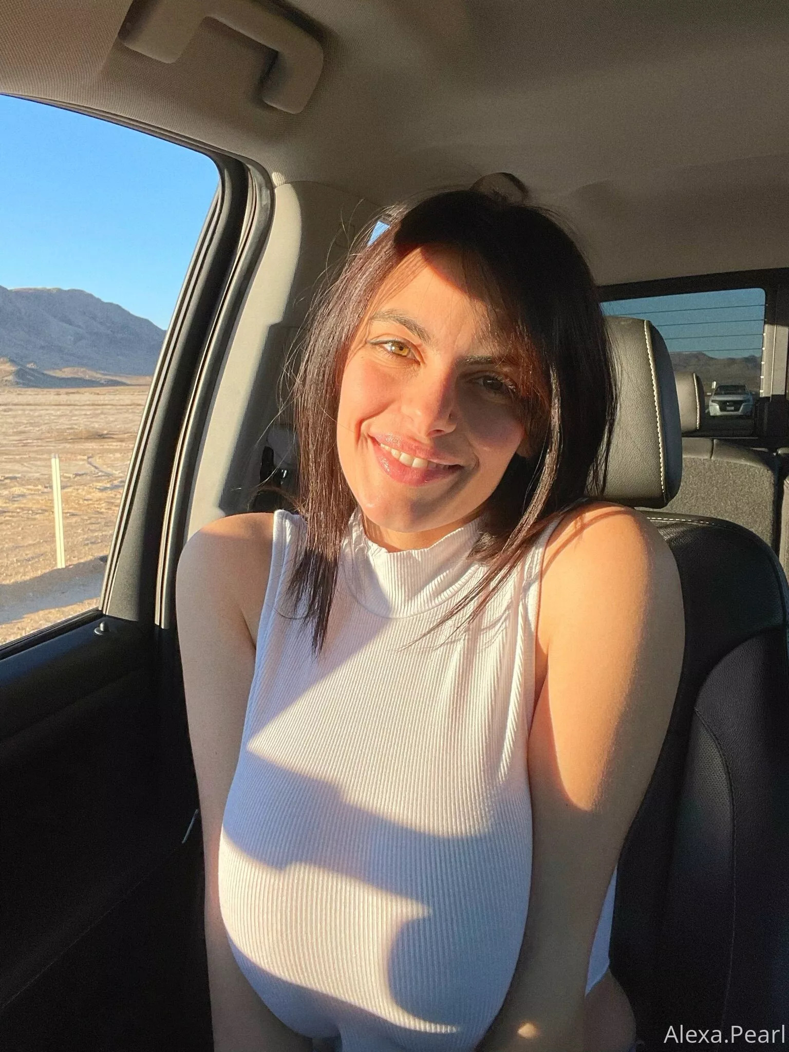 Happy birthday to this absolute babe today! Get in here and leave a comment if you love Alexa!