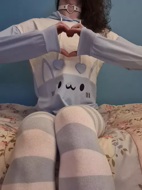 Happy femboy Friday 💙