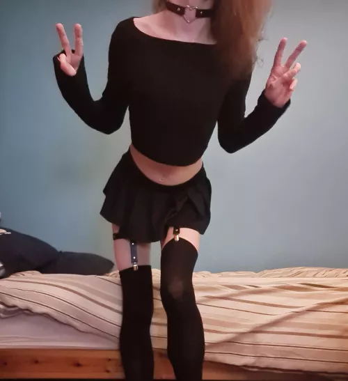 Happy Femboy Friday!! <33