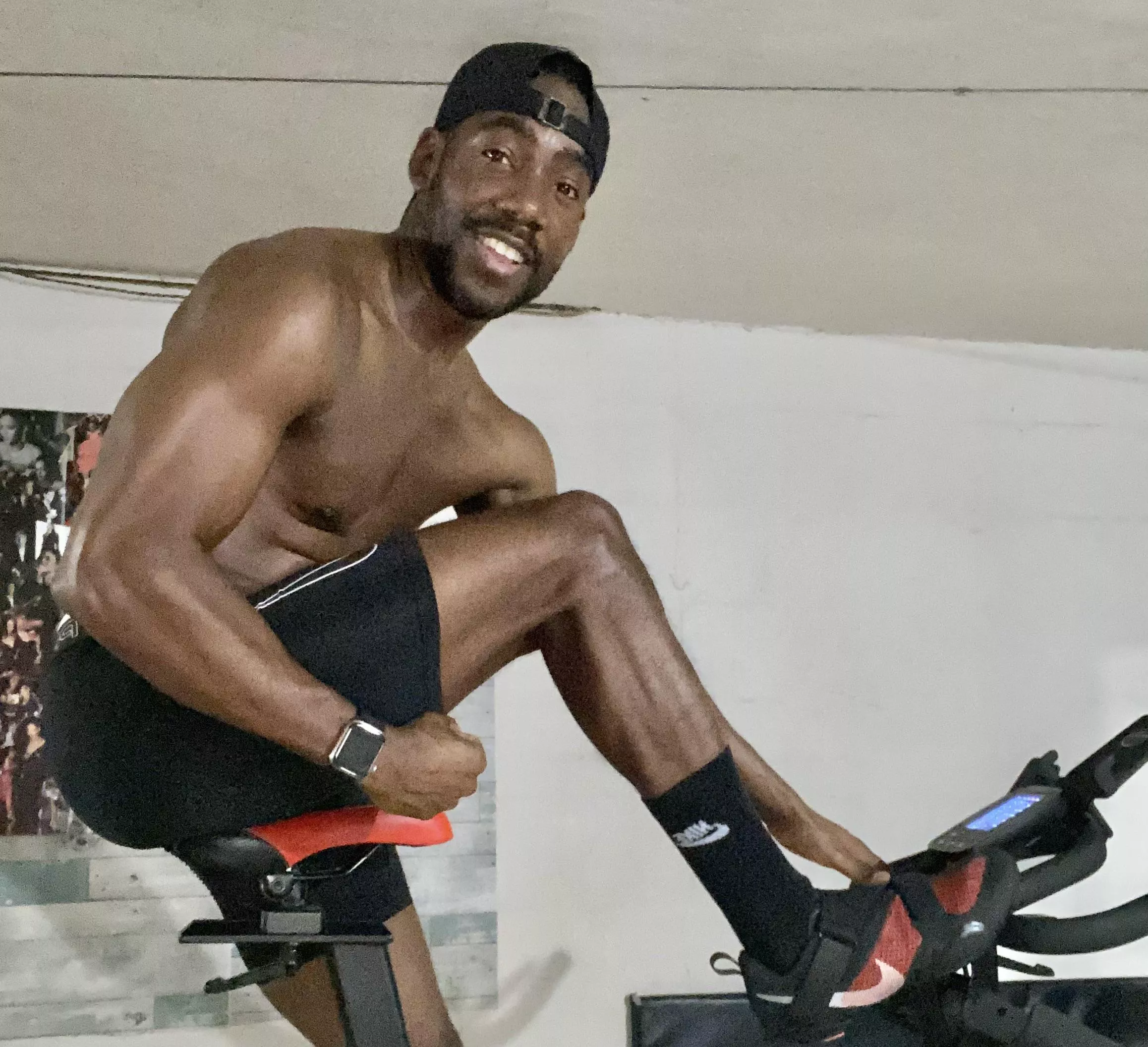 Happy Friday, bros !