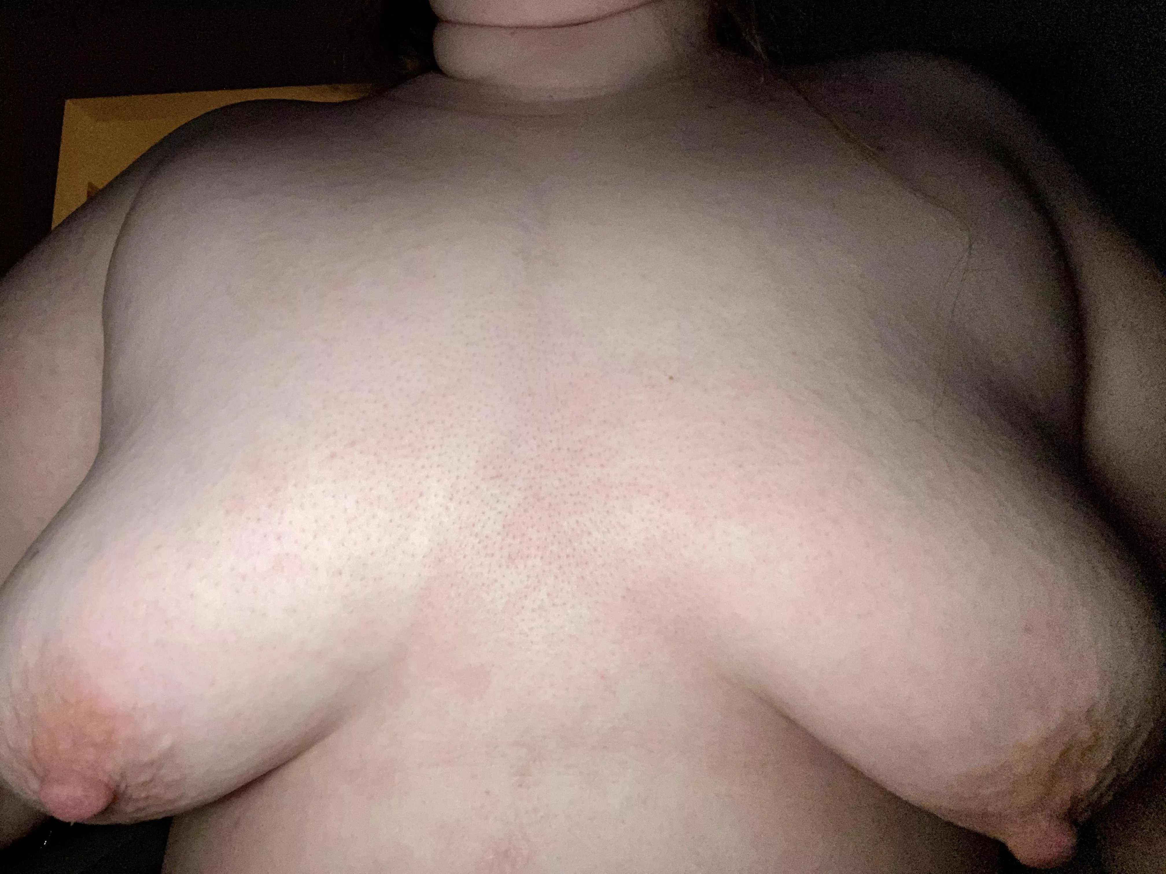 Happy Friday! Wish you were to love on me 🥺