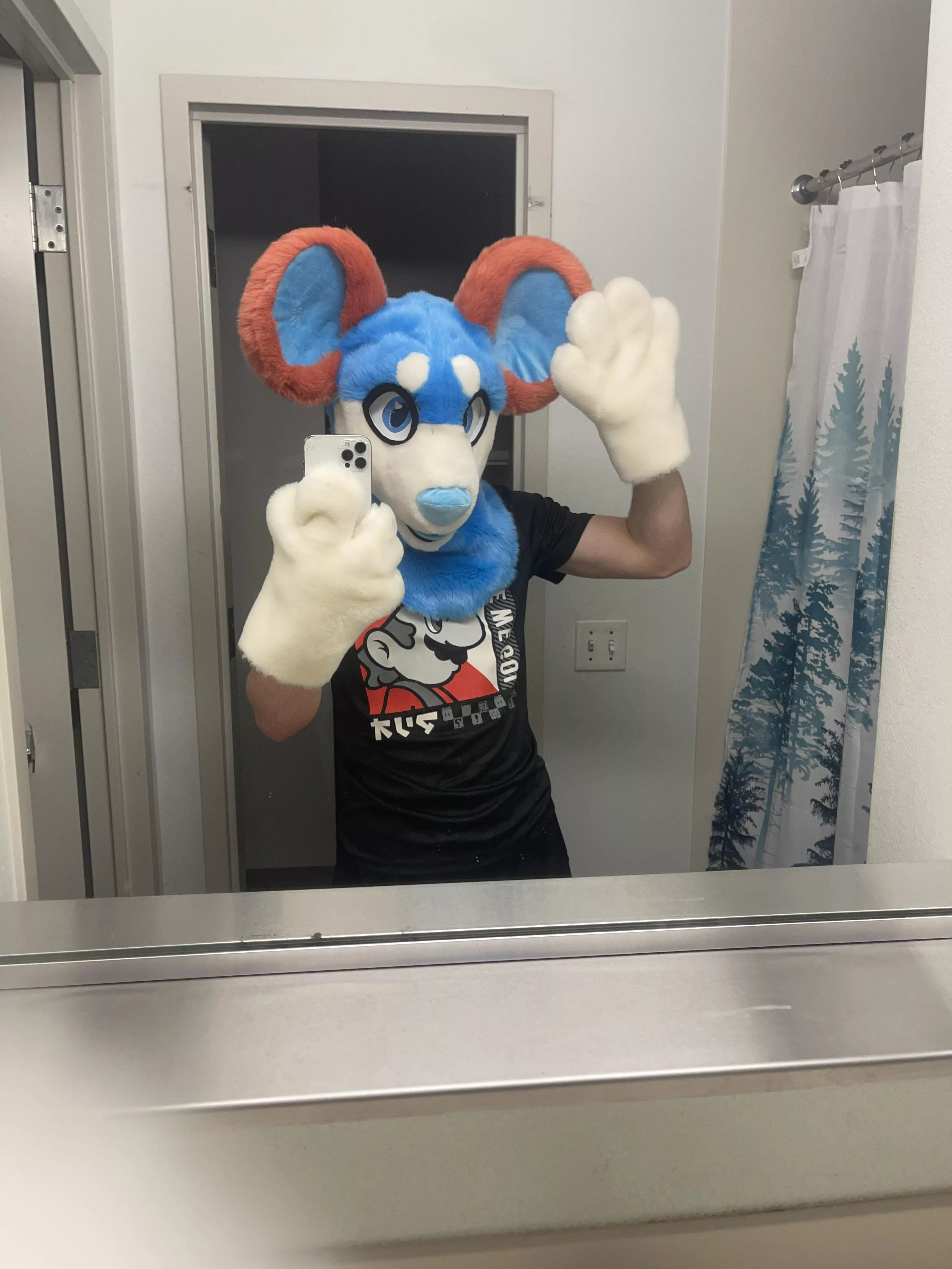 Happy fursuit Friday