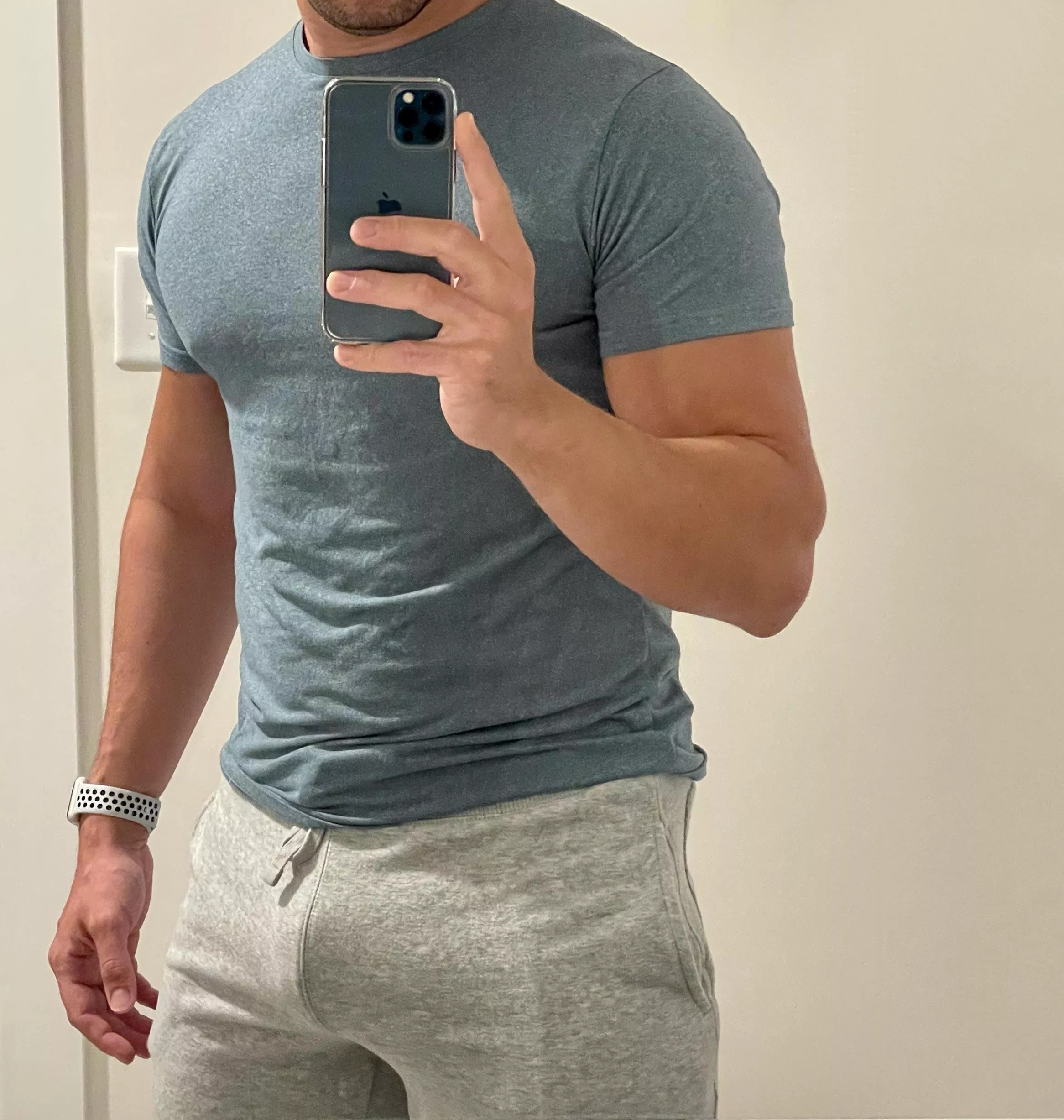 Happy gray sweatpants season! 😏