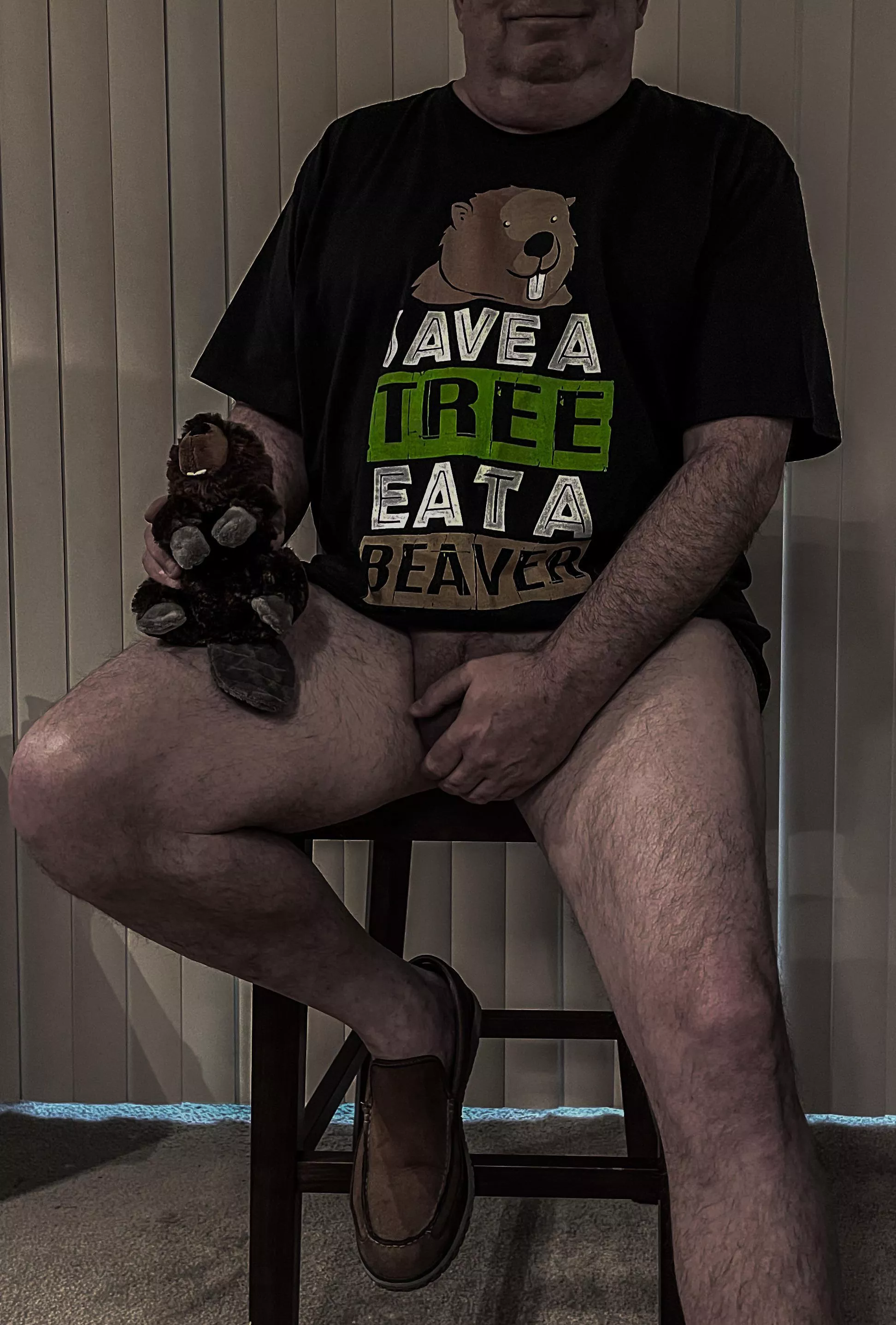 Happy Halloween - My Costume Is Upper Half Nemophilist & Lower Half Nudist: Beaver Included In Case Of A Lack Of Willing Tree-Saving Volunteers 😂🤗🌳🦫