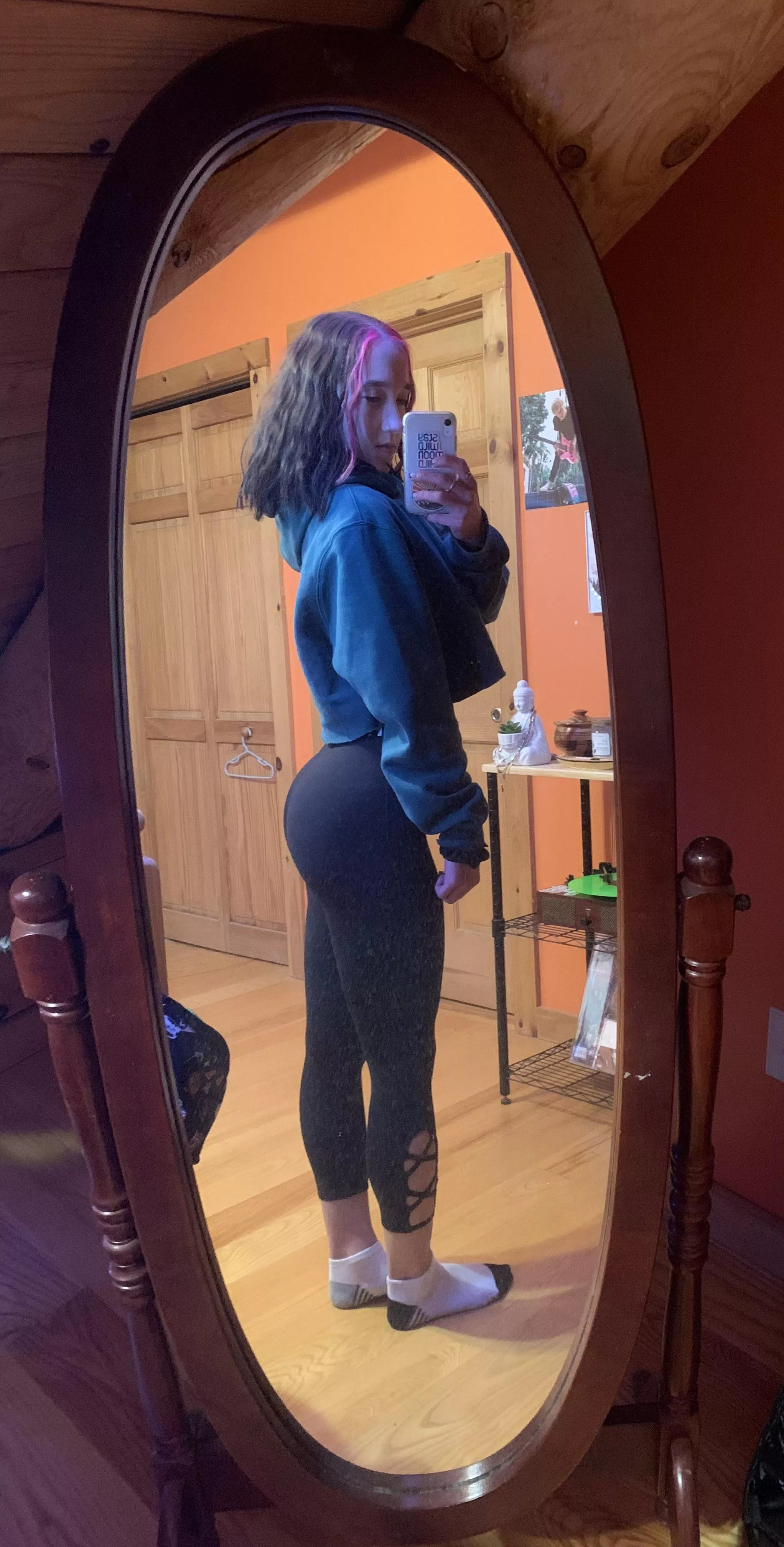 Happy Hump day! 🍑