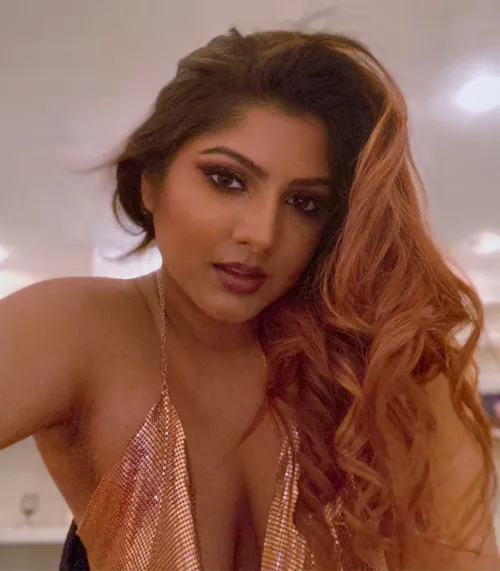 Happy hump day! Who wants to be my Valentine this year? 🥰 I’ll be your naughty little Cupid- link in comments xx