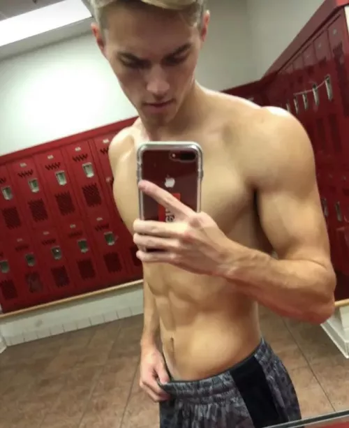 Happy late Christmas! Dms open