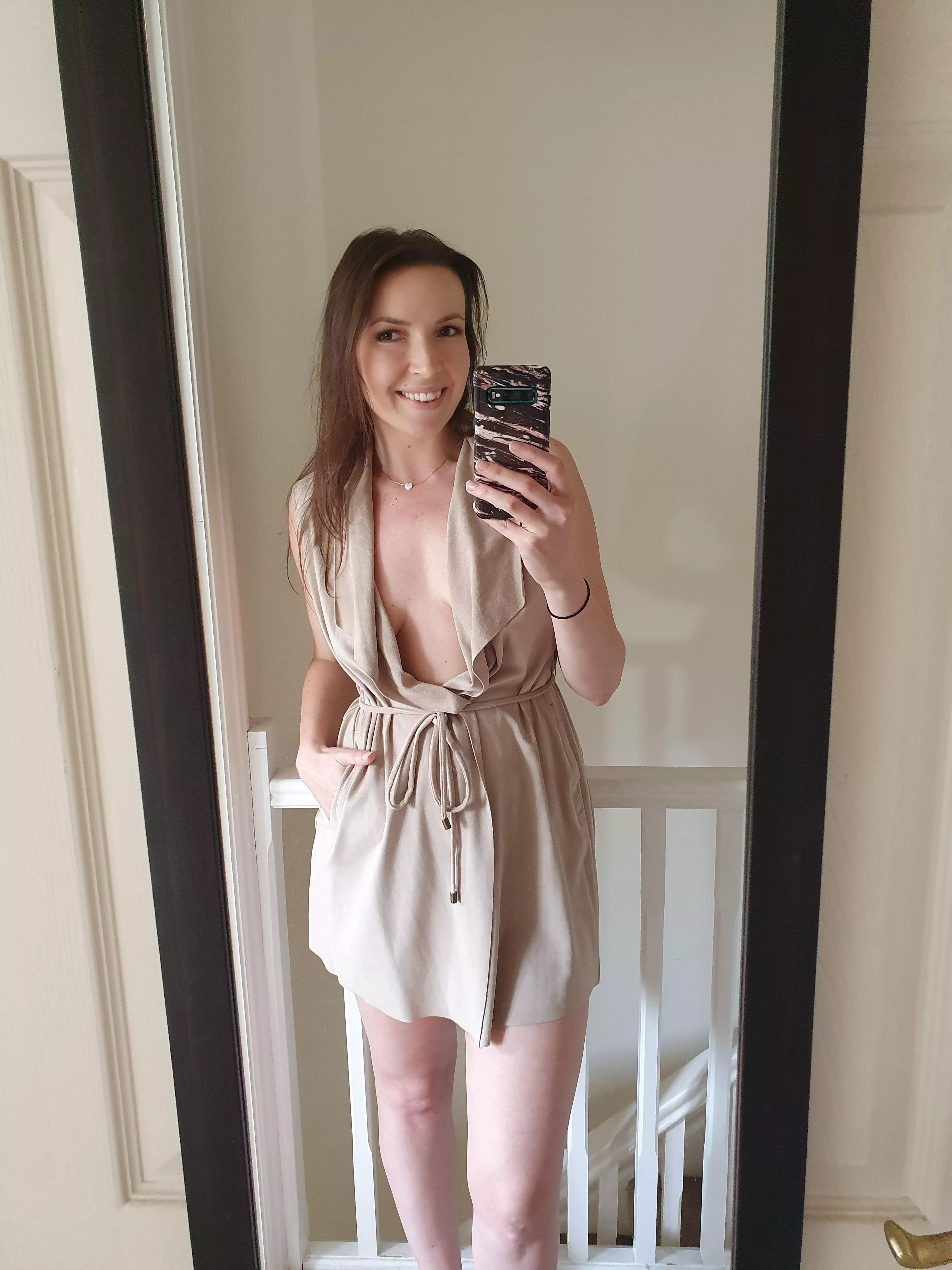 Happy Monday everyone. Hope this will make it better 💋