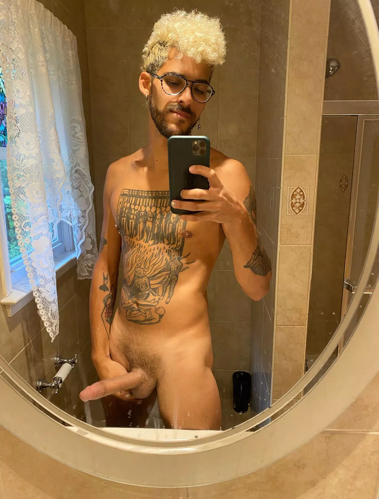 Happy New Queer! 💓😇