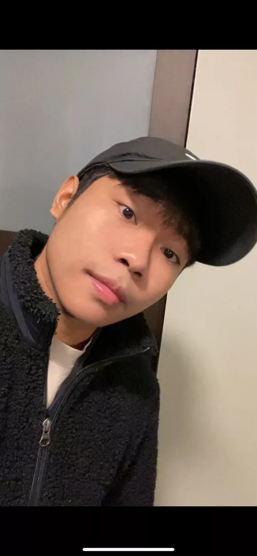 happy new year everyone :) looking for new friends! im in NJ btw