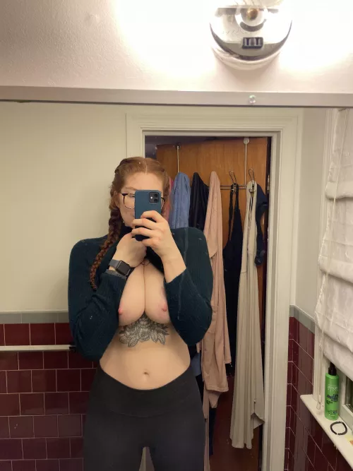 Happy New Year! [f] 6’3”