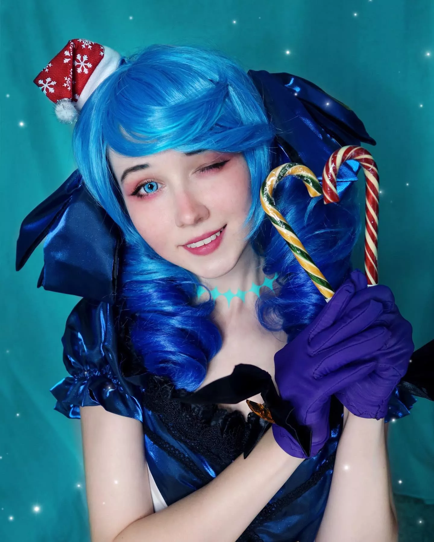 Happy New Year! Gwen from League of Legends cosplay by Kawaii Fox