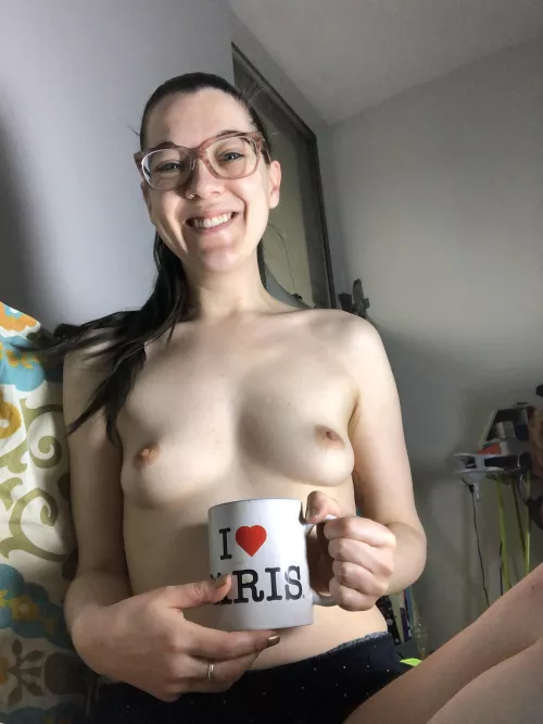Happy New Year! I really, *really* need this coffee…until about 2pm yesterday I thought today was NYE 🤦🏻♀️