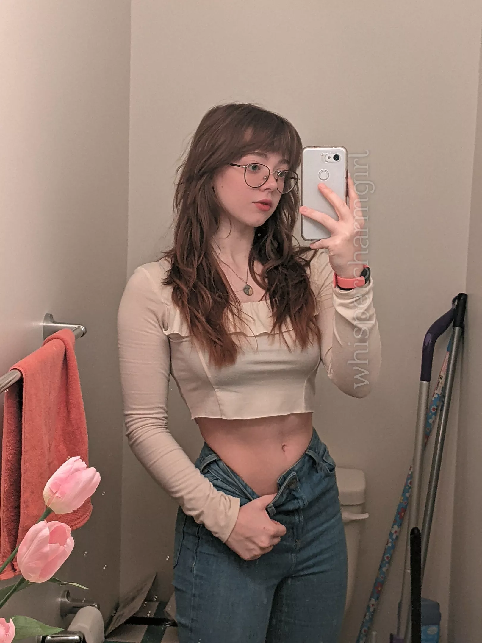 Happy new year's! Are you going out tonight? 😍 (20F)