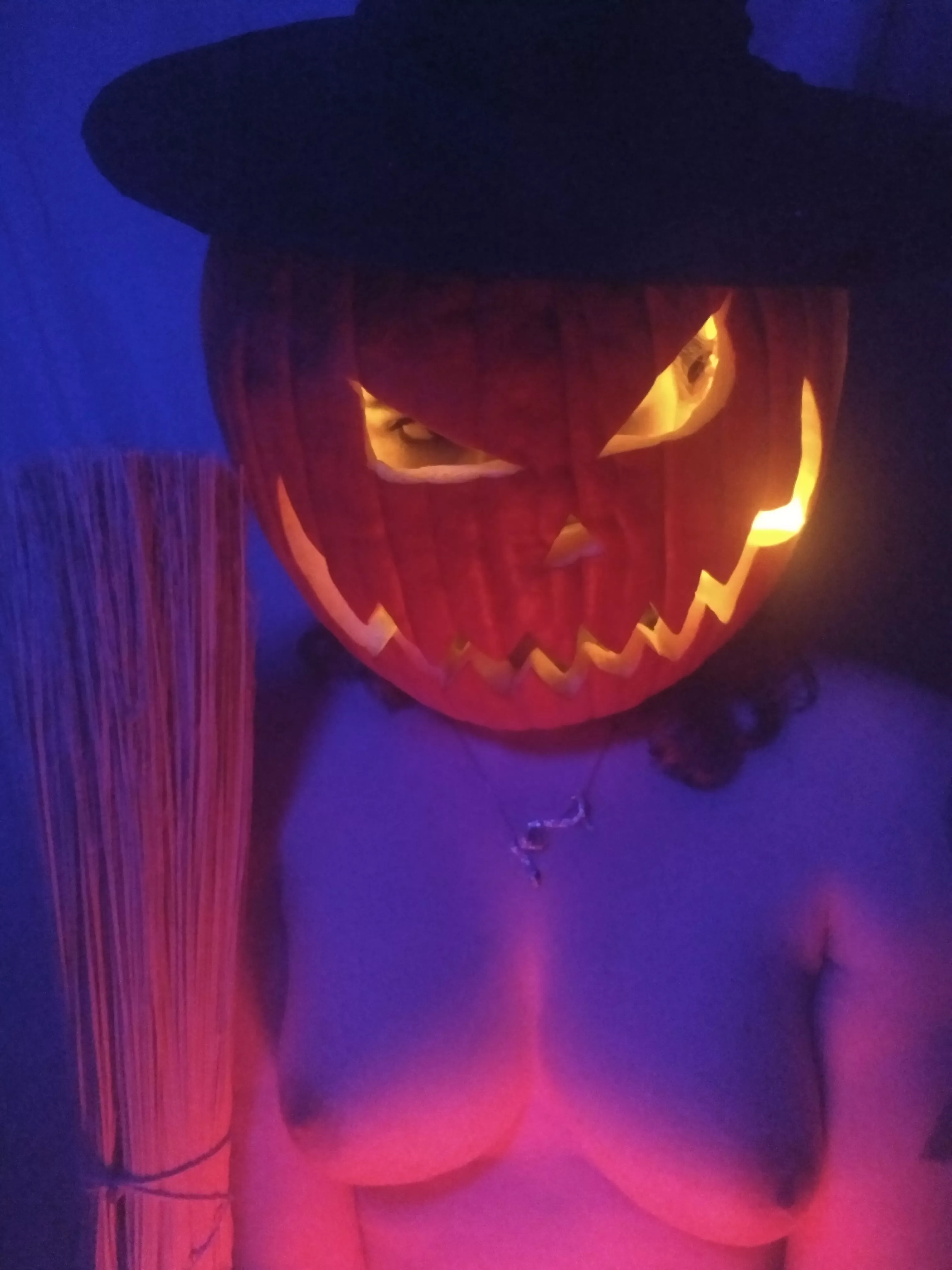 Happy October! Throwback to one of my first posts here, two years ago! Happy October! Throwback to one of my first posts here, two years ago!