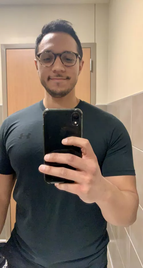 Happy Saturday! Just finished chest day :)