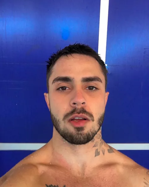 Happy Saturday 🏊🏼‍♂️🙌🏻