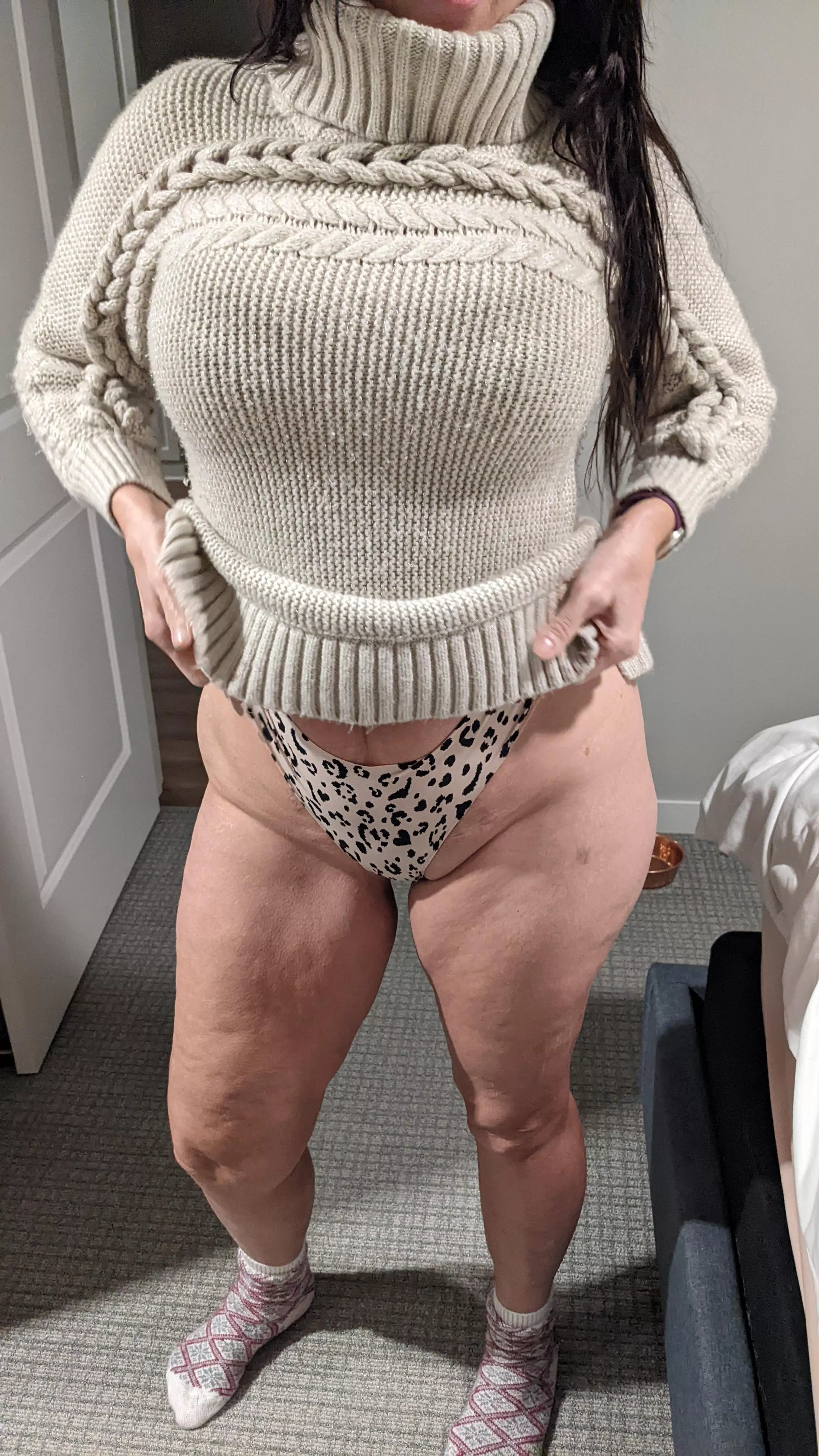 Happy Sunday! Stay warm out there and cuddle with a milf. 😘 (51) Happy Sunday! Stay warm out there and cuddle with a milf. 😘 (51)