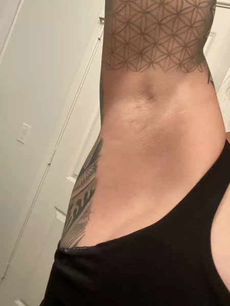 Happy Tuesday 🥰😇 (OC)