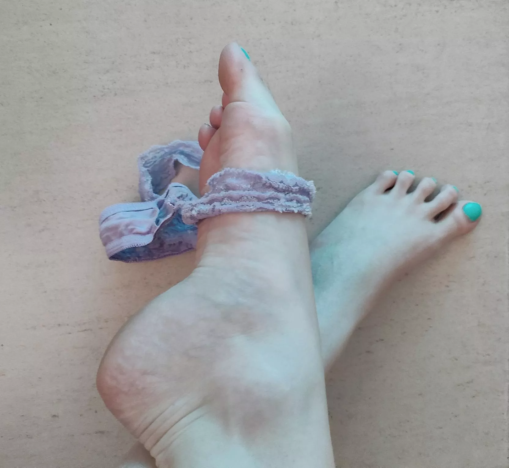 Happy Valentine's Day SOLEmates!!!💞FREE PAGE FOR TODAY ONLY - my gift to you😘👇🏻