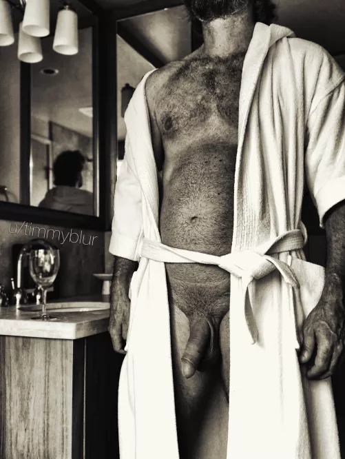 Happy Valentine’s Day to all the sexy moms went wild. Come on over, I’ve prepared a special spa day just for you. ❤️