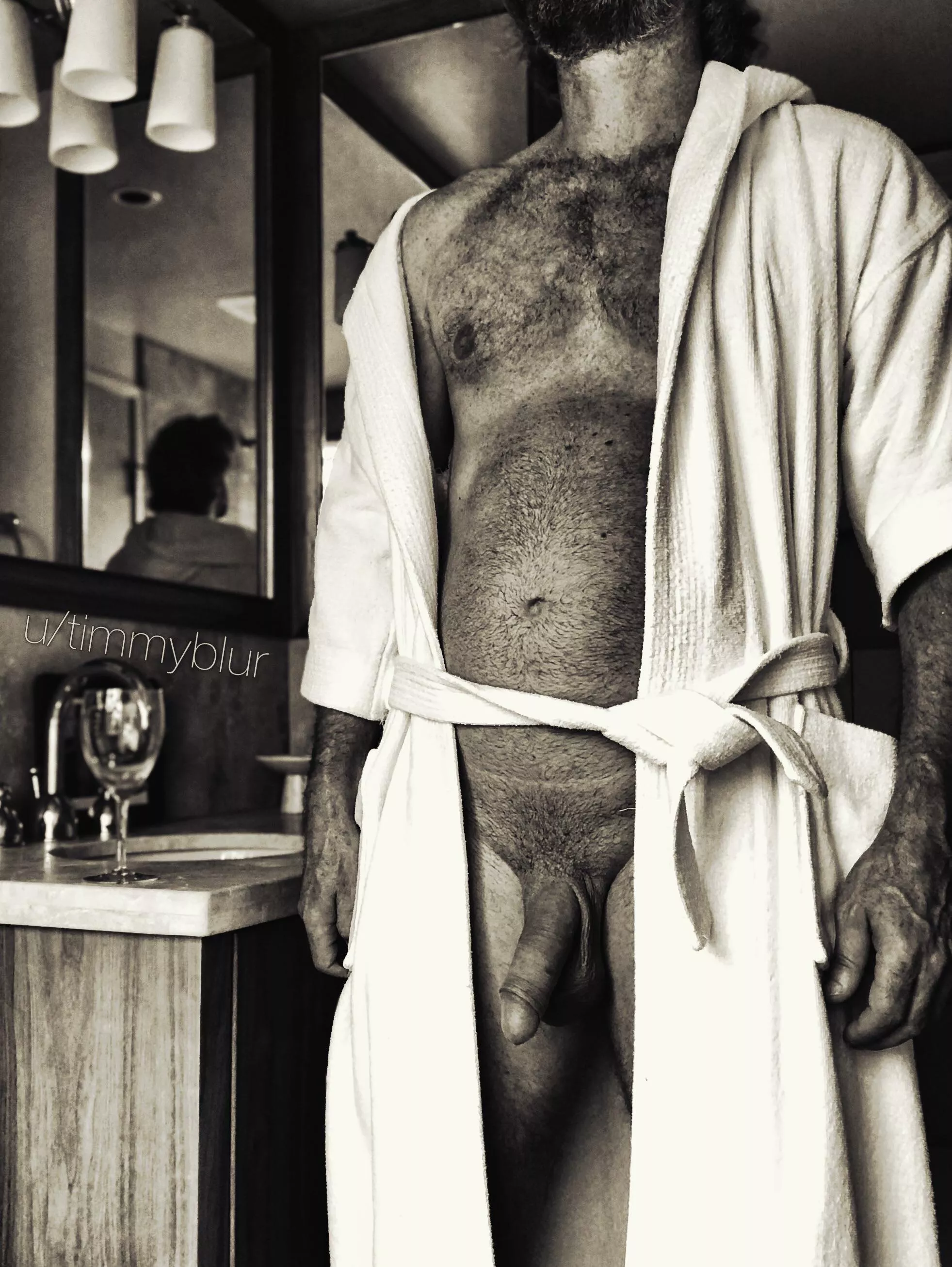 Happy Valentine’s Day to all the sexy moms went wild. Come on over, I’ve prepared a special spa day just for you. ❤️