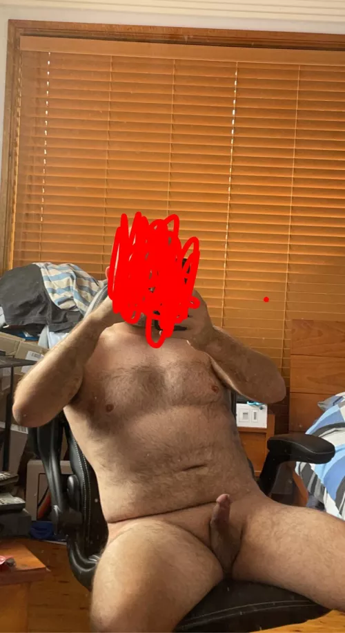 Hard at work or hardly working? 😈 HMU