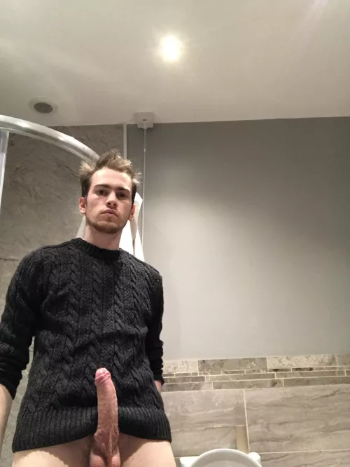 Hard in the bathroom, who wants to join me ;)