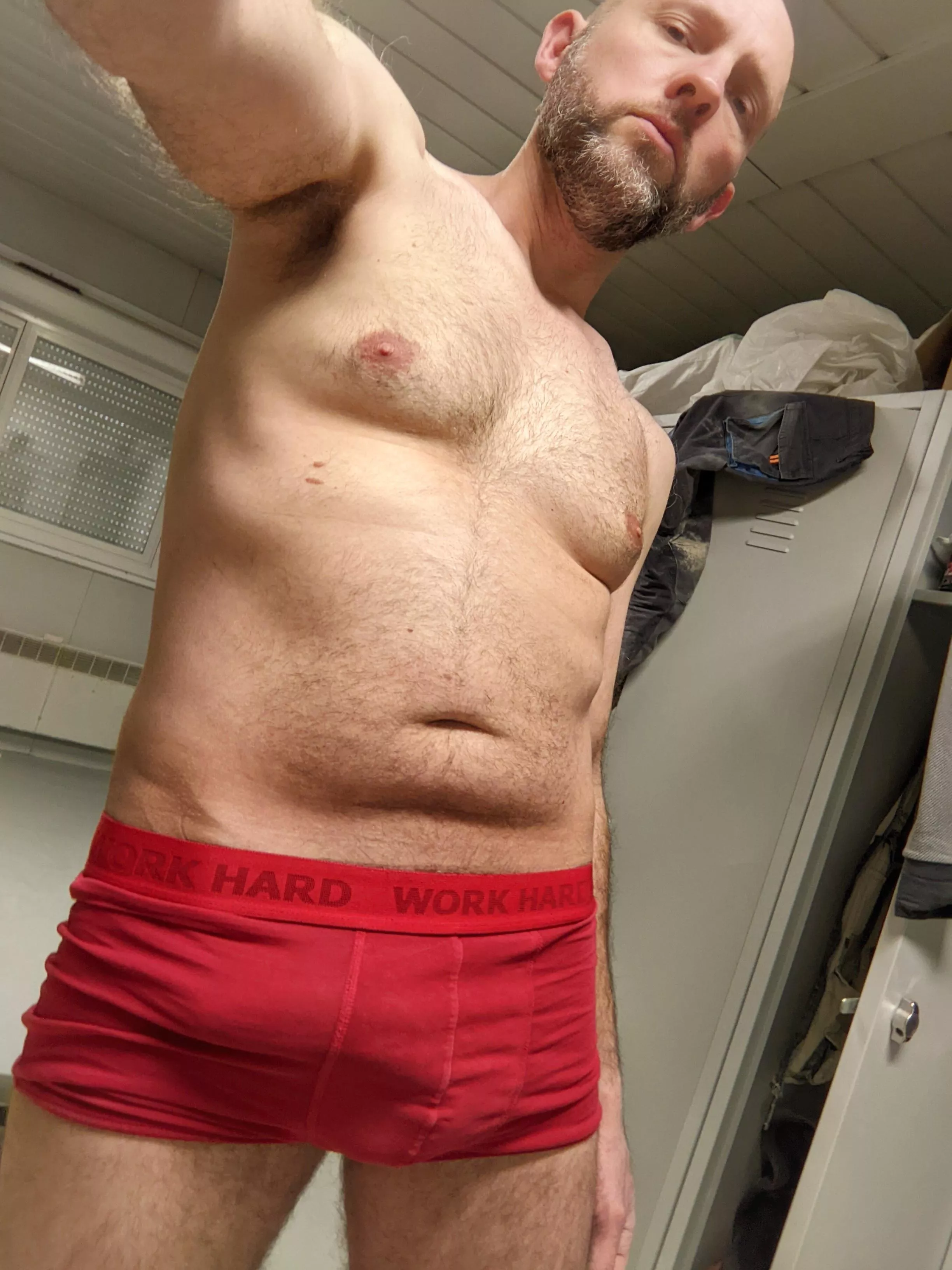 Hard work makes the bulge grow 🍆