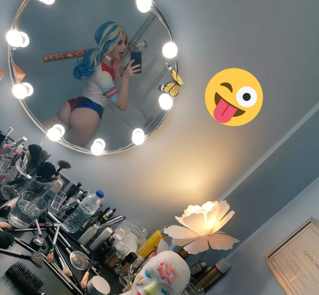 Harley Quinn Selfie 📸