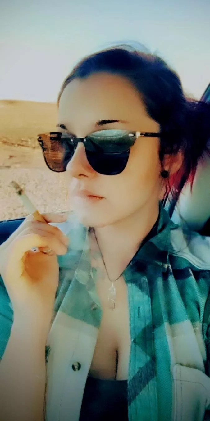 Hating Holidays #NightGrind ❤️can I get a 🙌