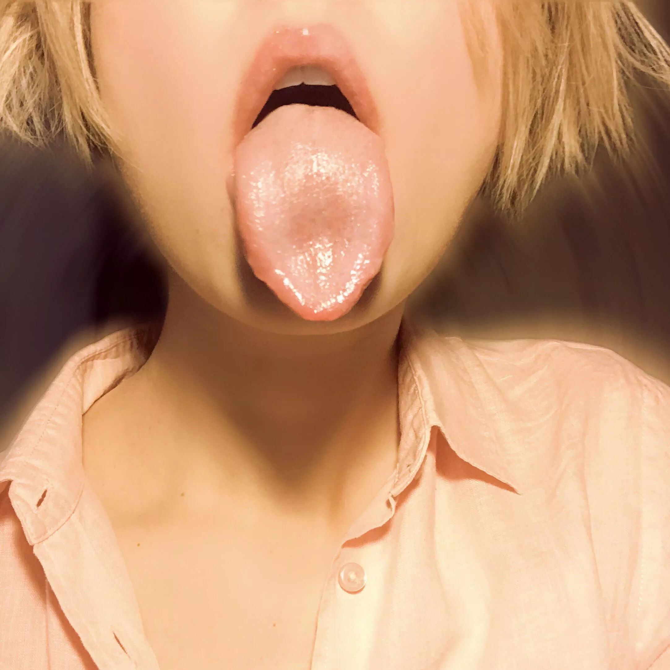 Have a good holiday! 👅