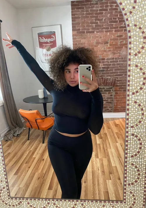 Have a good weekend, horn dogs.