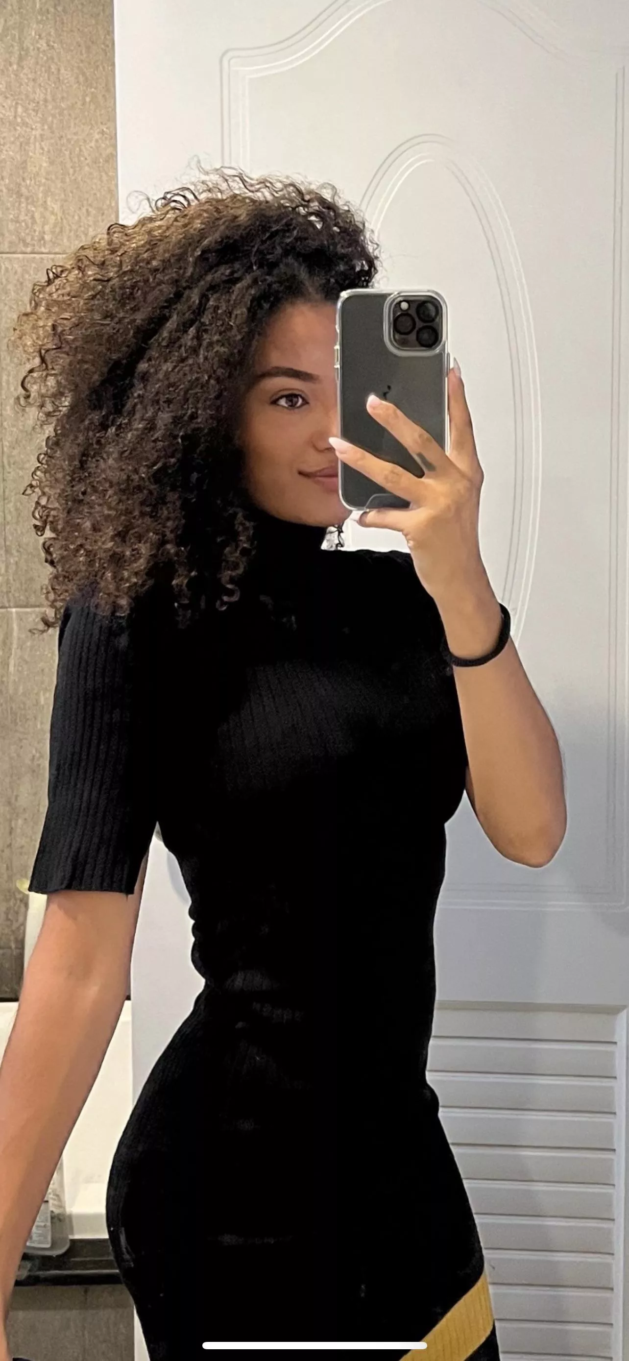 Have a great Monday ! First post here