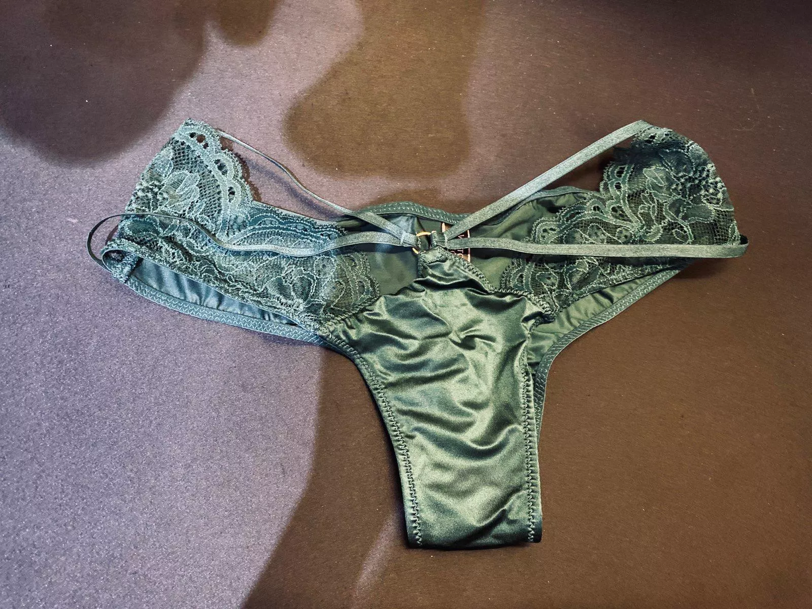 Have y'all ever tried fucking a girl after stuffing her panties inside her? It feels fucking amazing for both.