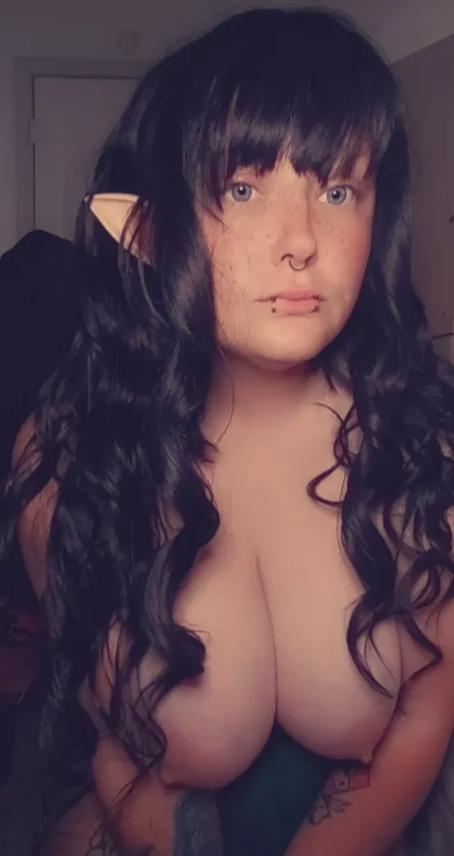 Have you ever fucked an elf? Wanna try? π