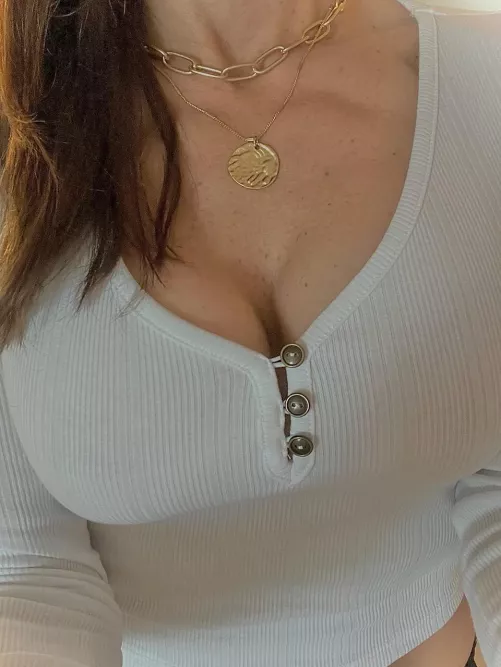 Haven't done braless before, thinking about doing that on my page for next post ššš„°