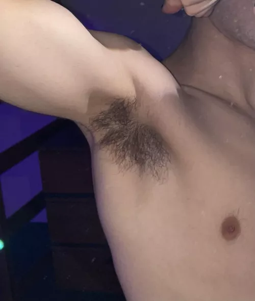 haven’t showered in a few days 🥵