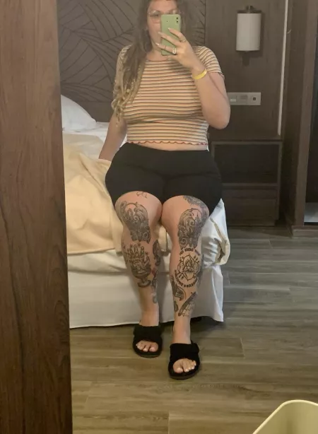 having a really rough day at work. any daddy types available to talk? just need a calming, doting presence.