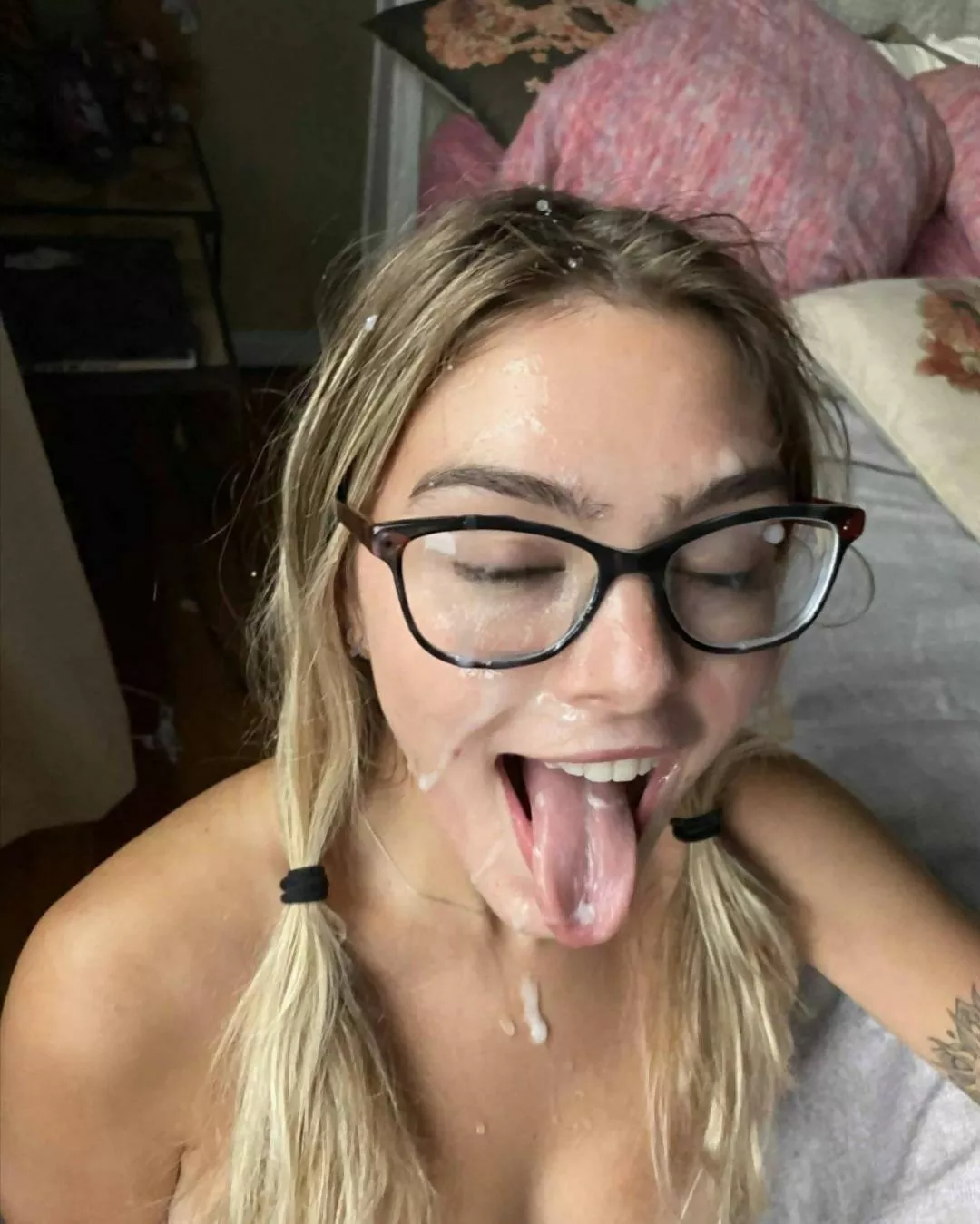 He came on the glasses