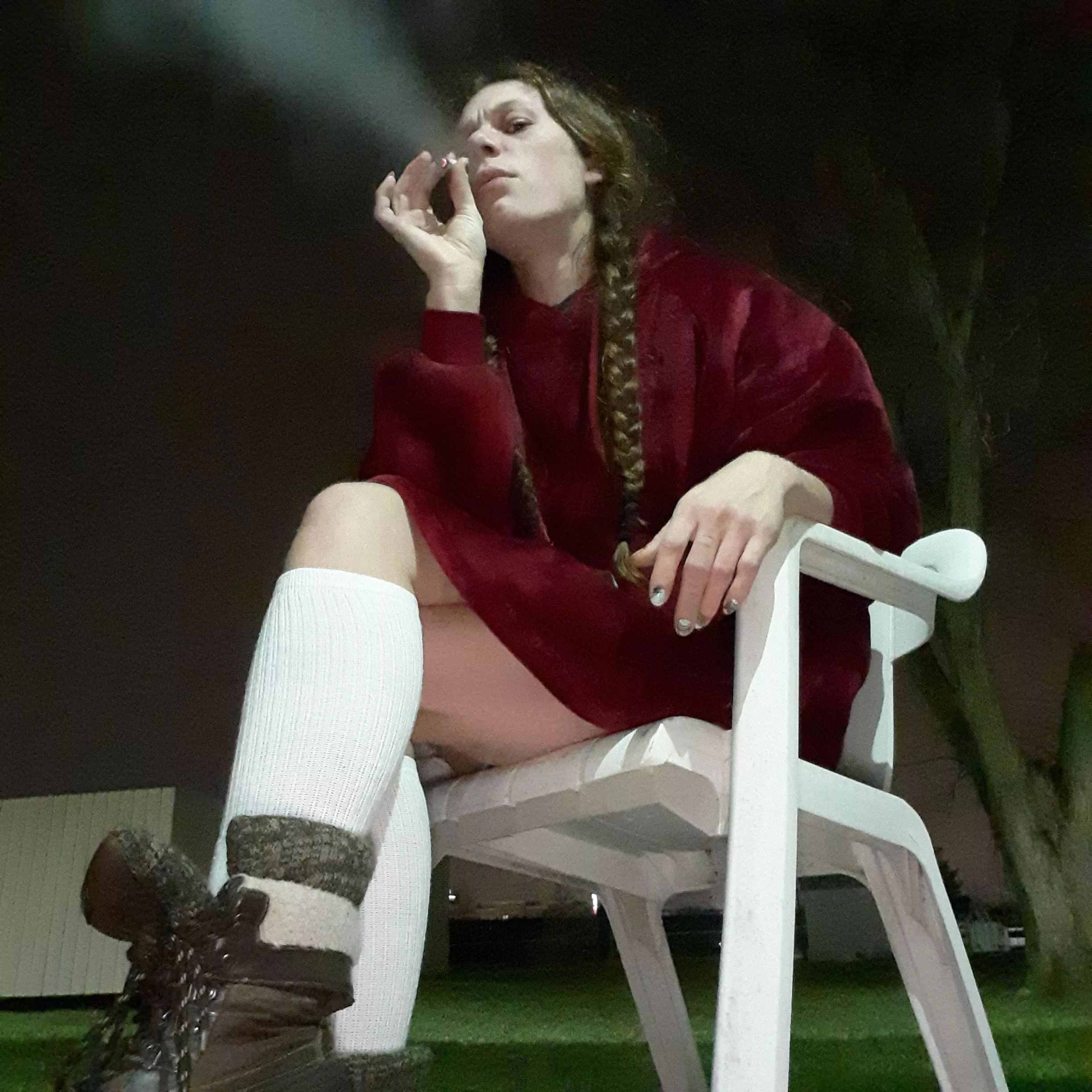 He night sky shows the smoke so well