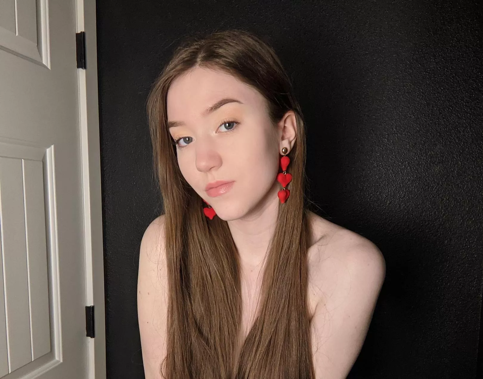 Heart earrings for Valentine's Day 🥰