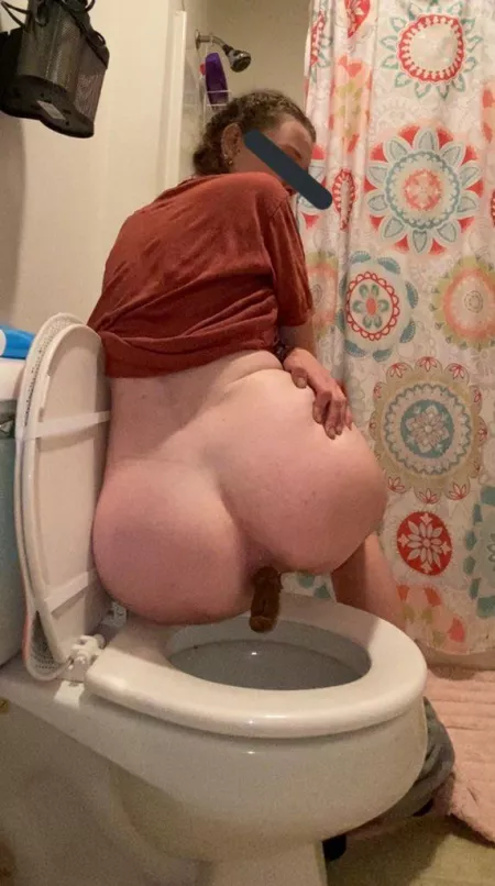 Held this for two days & tell me why it looks like a 🍆