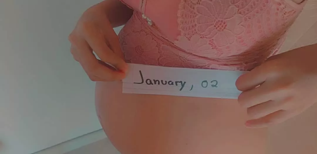 hello daddies happy january 💦❤️👣👶