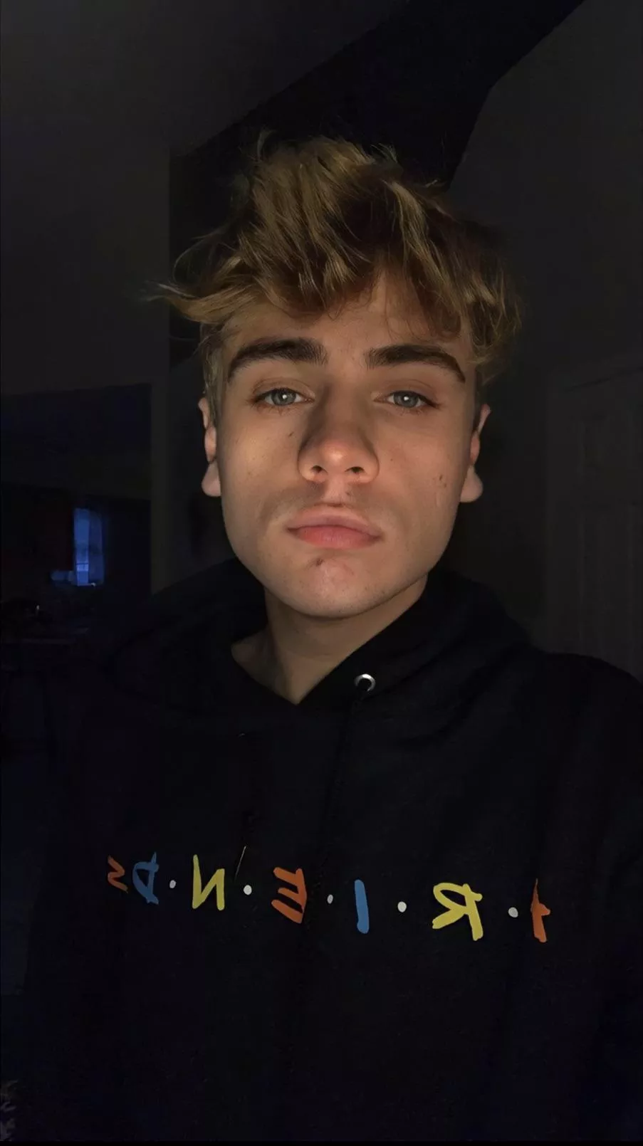 Hello, F.R.I.E.N.D.S 😋