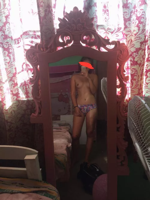 Hello! Good evening! (F)