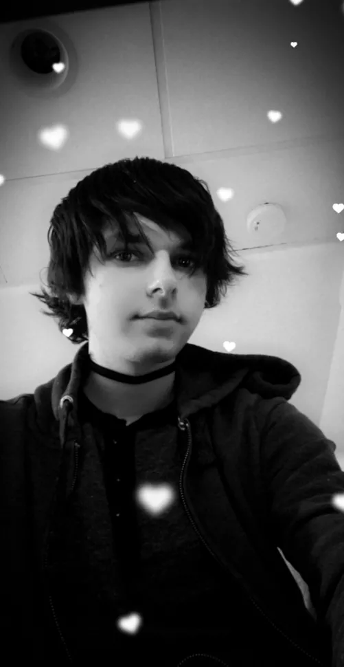 Hello. I like pizza lol