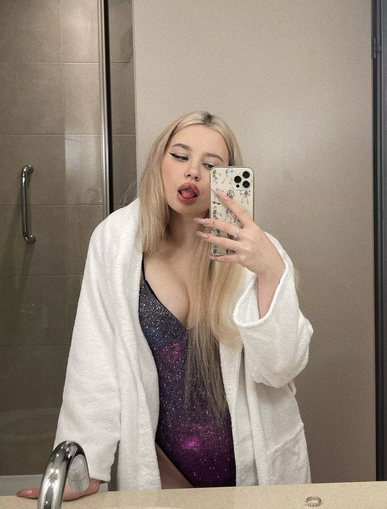 Hello, I would like to play, but I have no one to play with! ; (